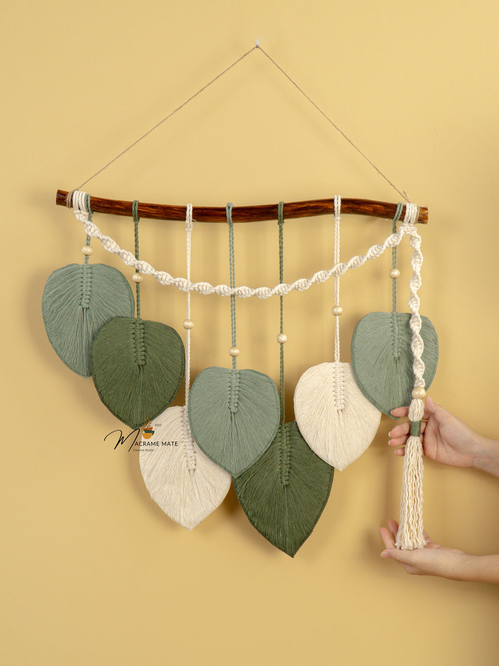 Macrame Leaf Hanging Tassel Tone Green