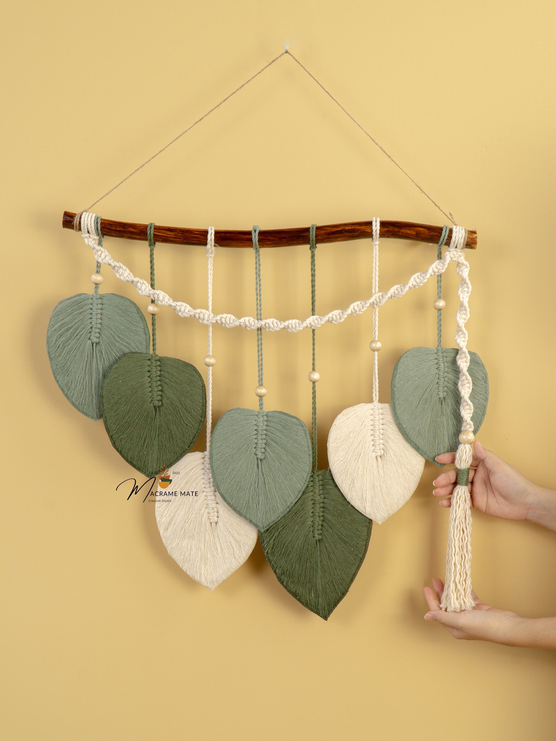 Macrame Leaf Hanging Tassel Tone Green
