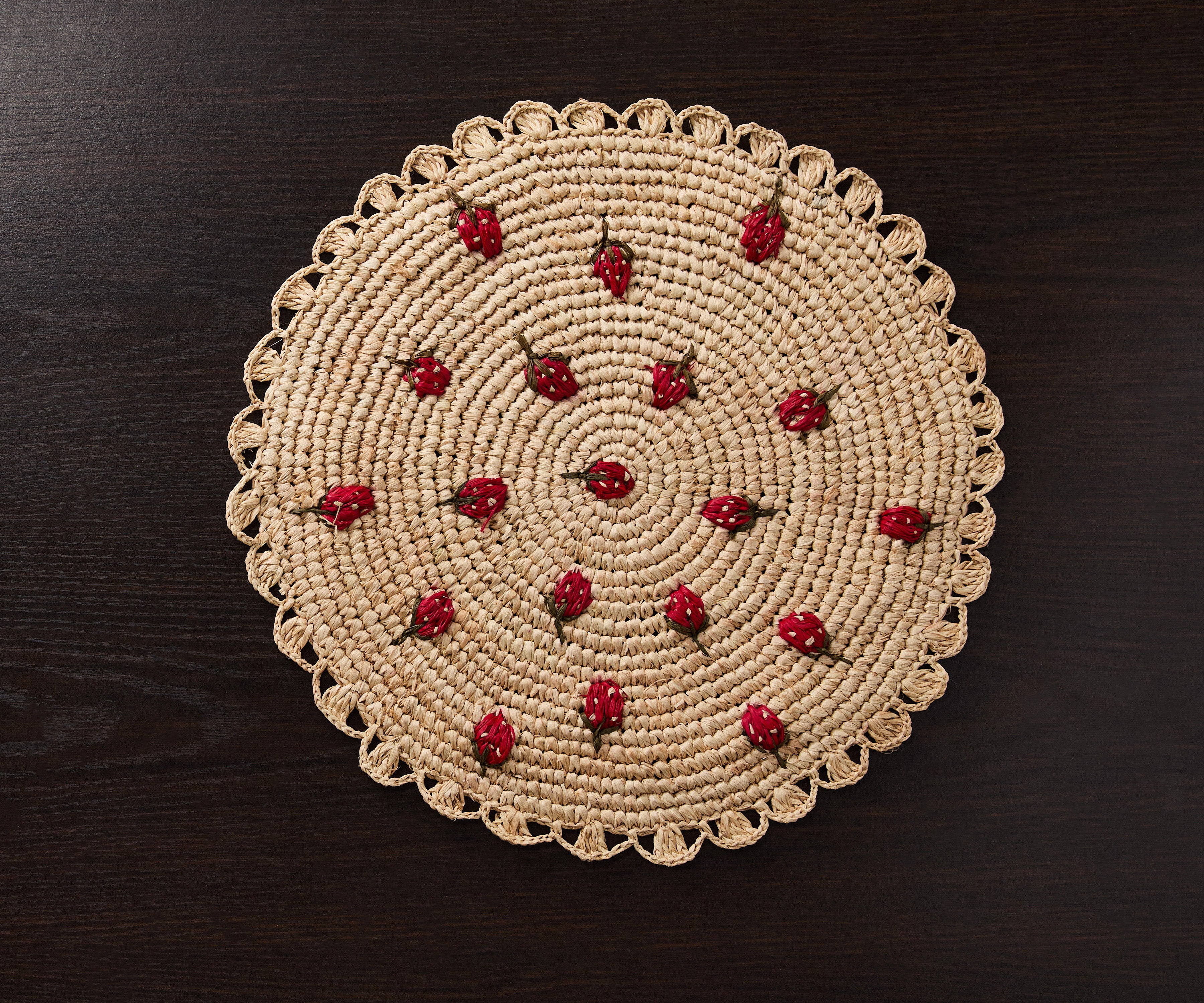 Scattered Strawberry Hand-Crocheted Raffia Palm Round Placemat