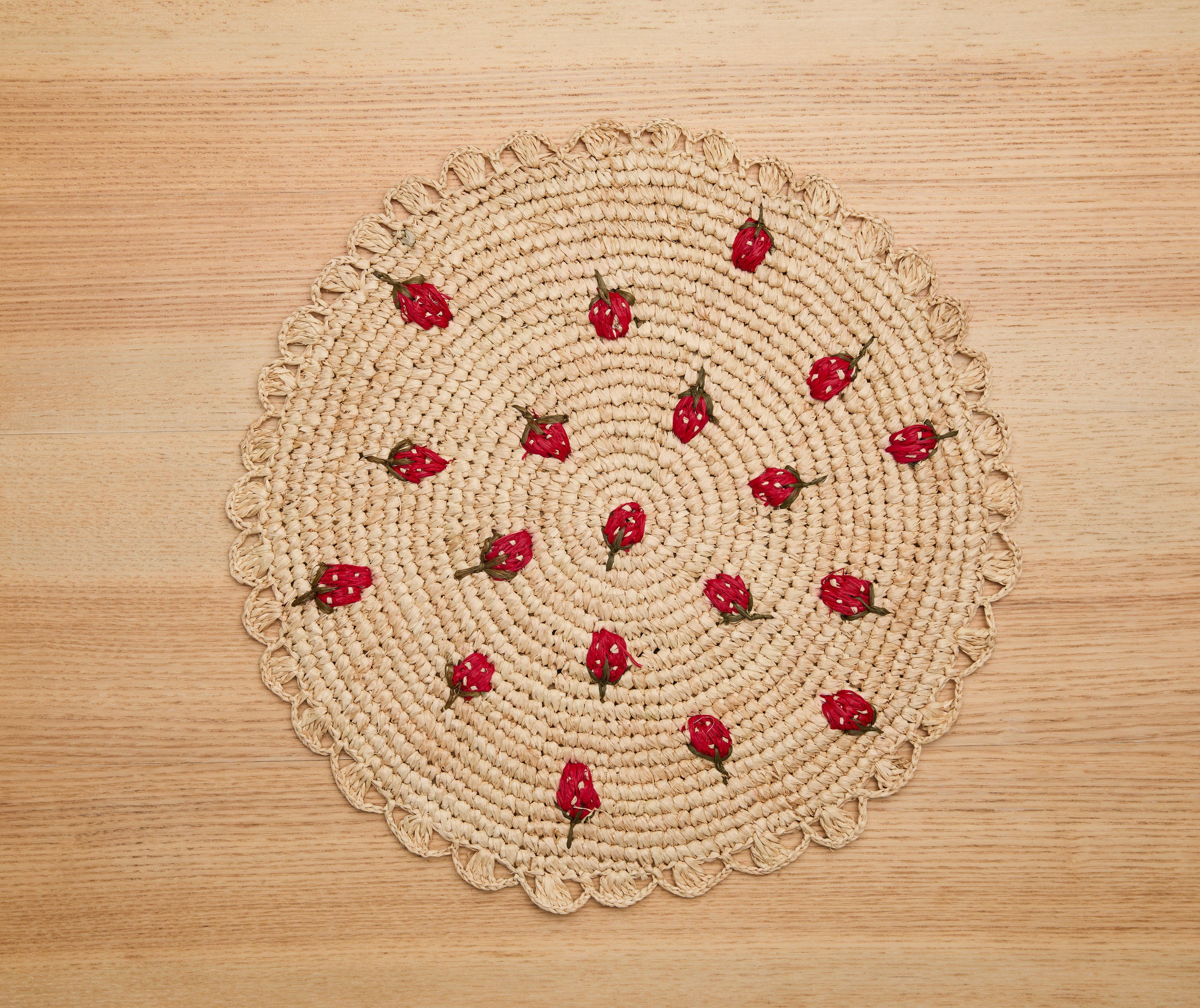 Scattered Strawberry Hand-Crocheted Raffia Palm Round Placemat