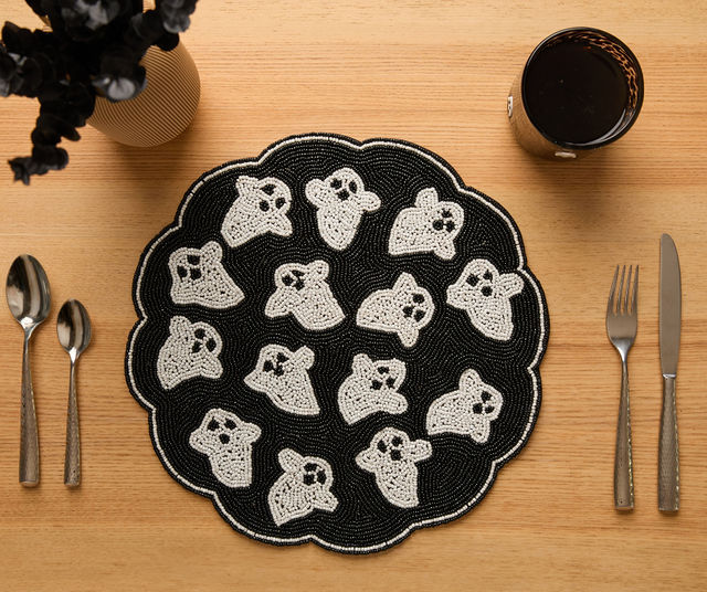 Handmade Beaded Ghost Placemat Halloween Table Decor Spooky Bead Table Mat Cute Ghost Centerpiece Goth Holiday Decoration