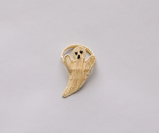 Handmade Rattan Ghost Napkin Ring for Halloween Table Setting, Rustic Fall Decor, Boho Spooky Party Napkin Holder, Natural Wicker Accent