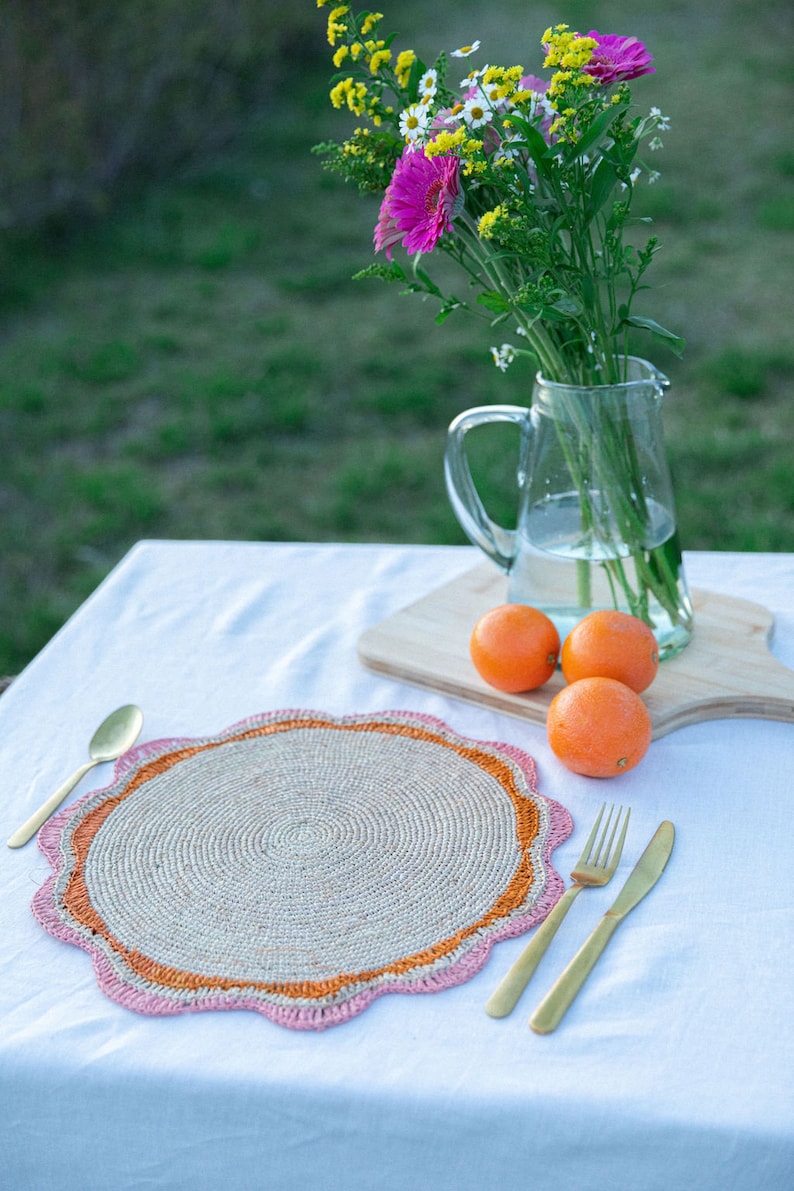 Round Pink Raffia Placemat – 14” Handwoven Crochet – Garden Party & Summer Table Decor
